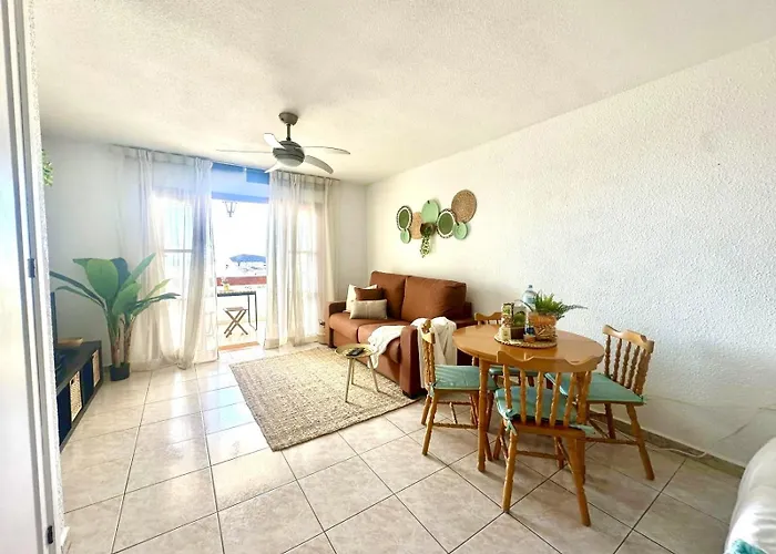 Διαμέρισμα Sea View Hillside Retreat By Deihu Experiences *