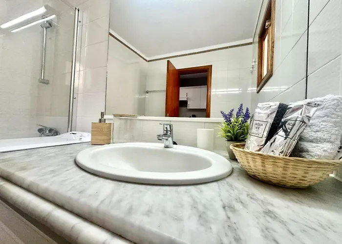 Sea View Hillside Retreat By Deihu Experiences Lägenhet *