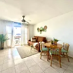 Apartman Sea View Hillside Retreat By Deihu Experiences *